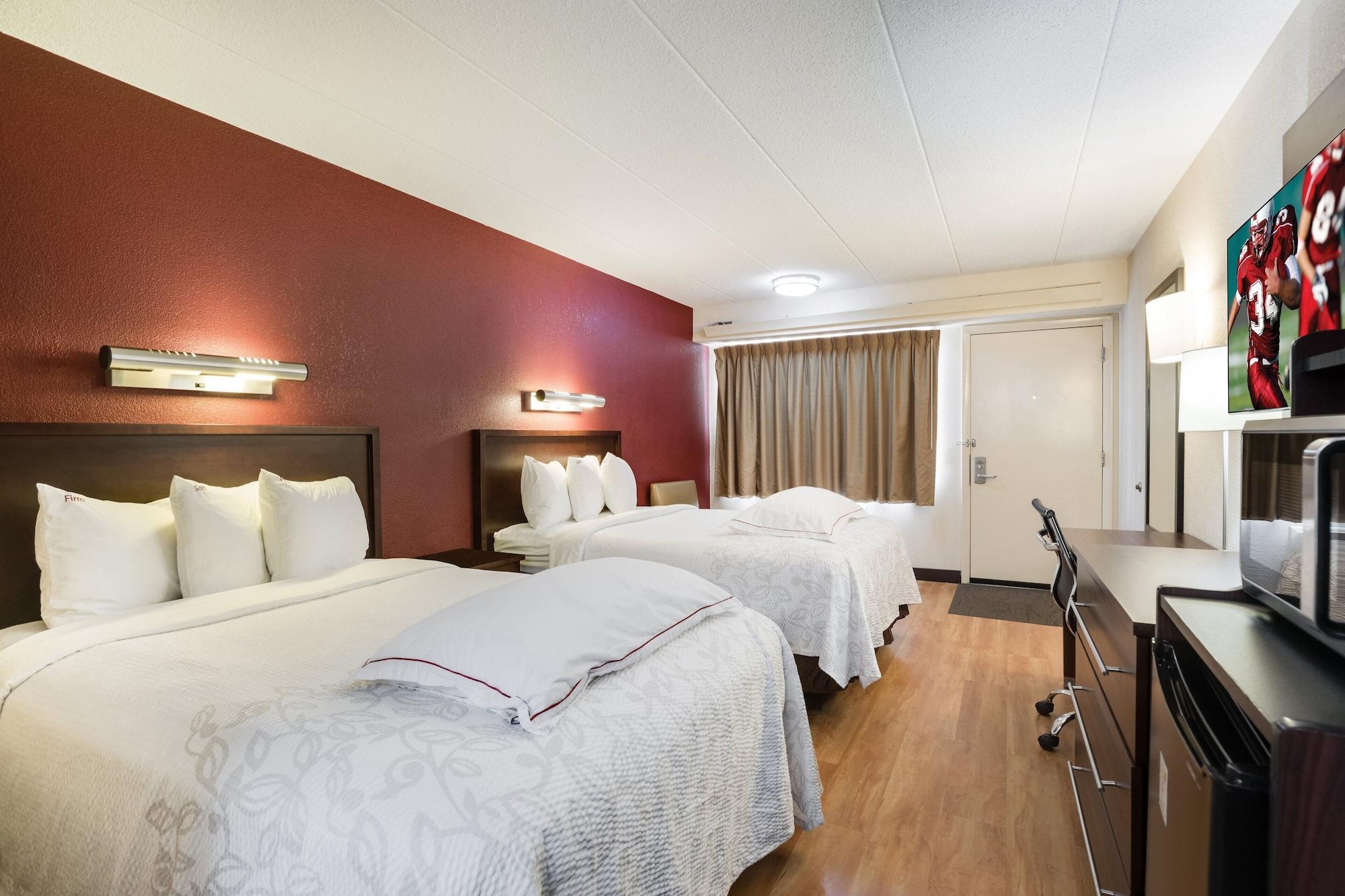 Super 8 By Wyndham Deerfield - Northbrook Hotel Luaran gambar