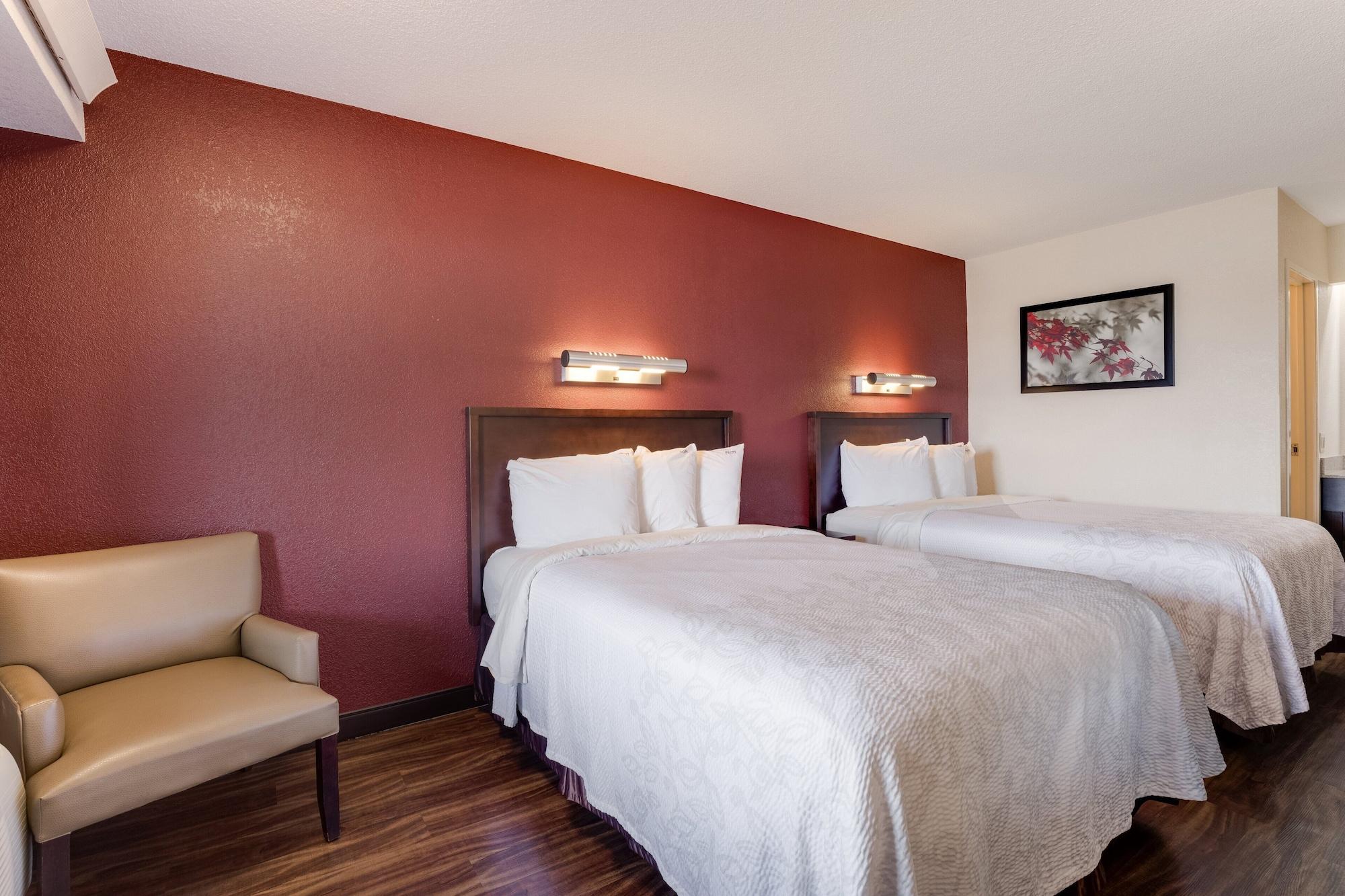 Super 8 By Wyndham Deerfield - Northbrook Hotel Luaran gambar
