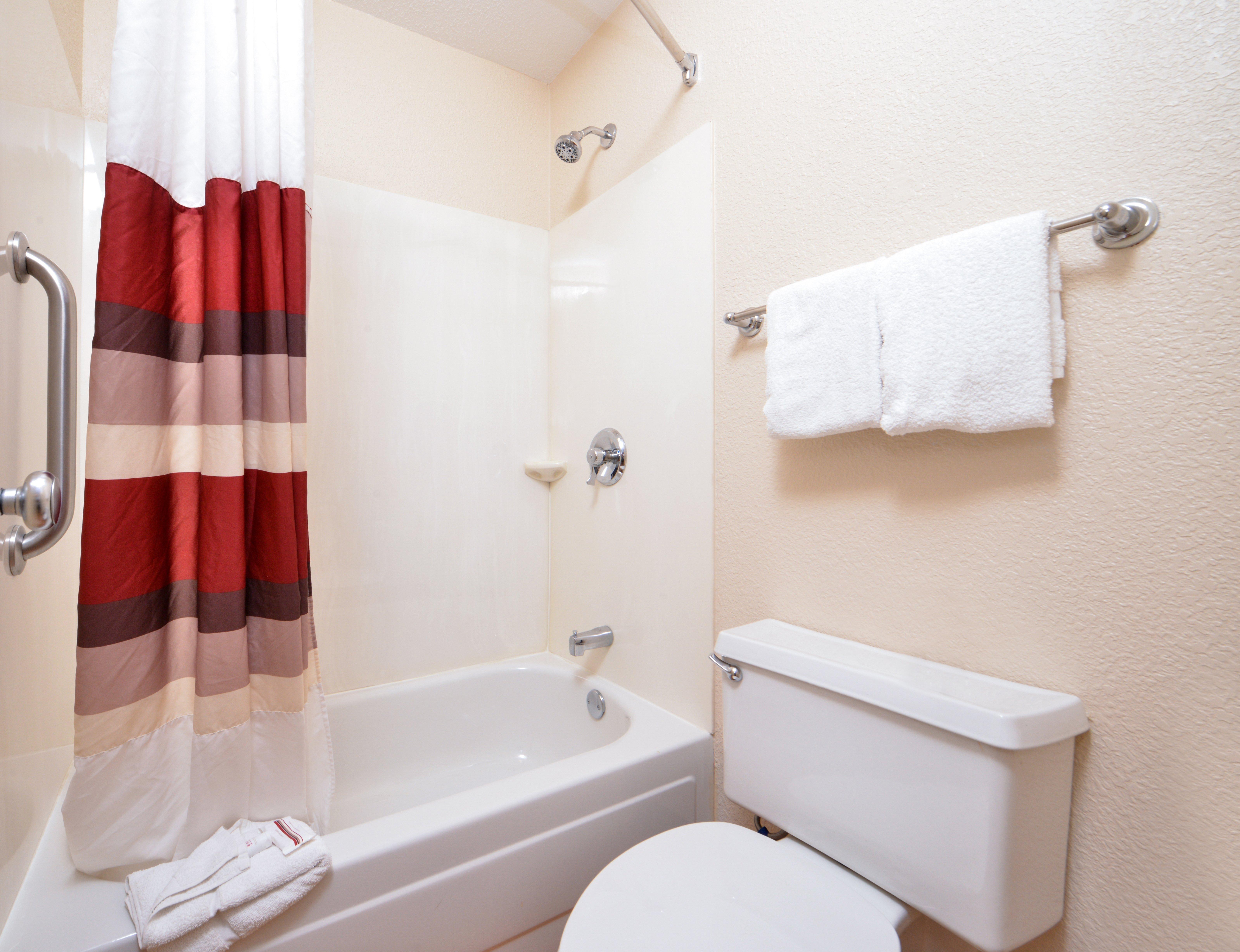 Super 8 By Wyndham Deerfield - Northbrook Hotel Luaran gambar