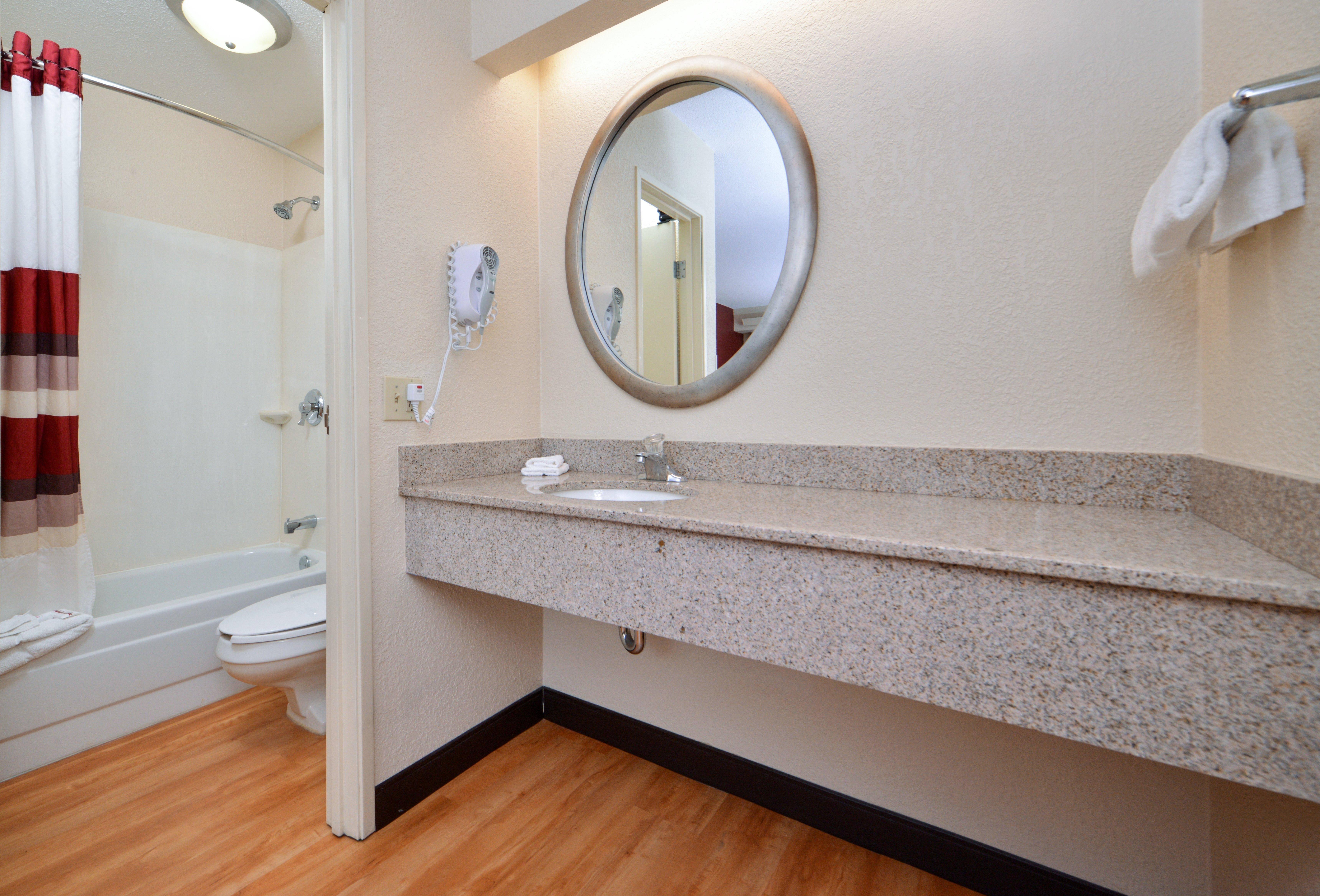 Super 8 By Wyndham Deerfield - Northbrook Hotel Luaran gambar