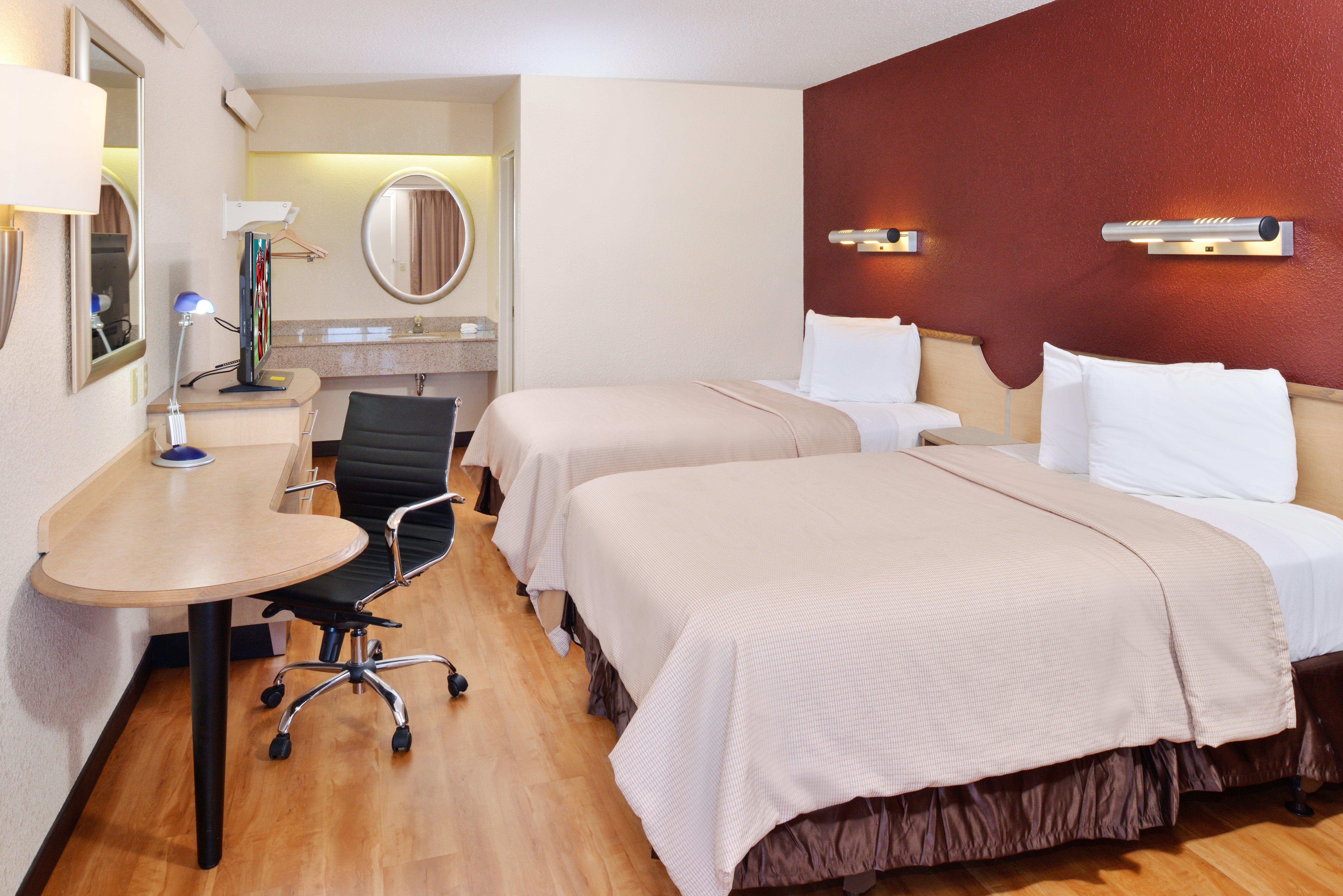 Super 8 By Wyndham Deerfield - Northbrook Hotel Luaran gambar