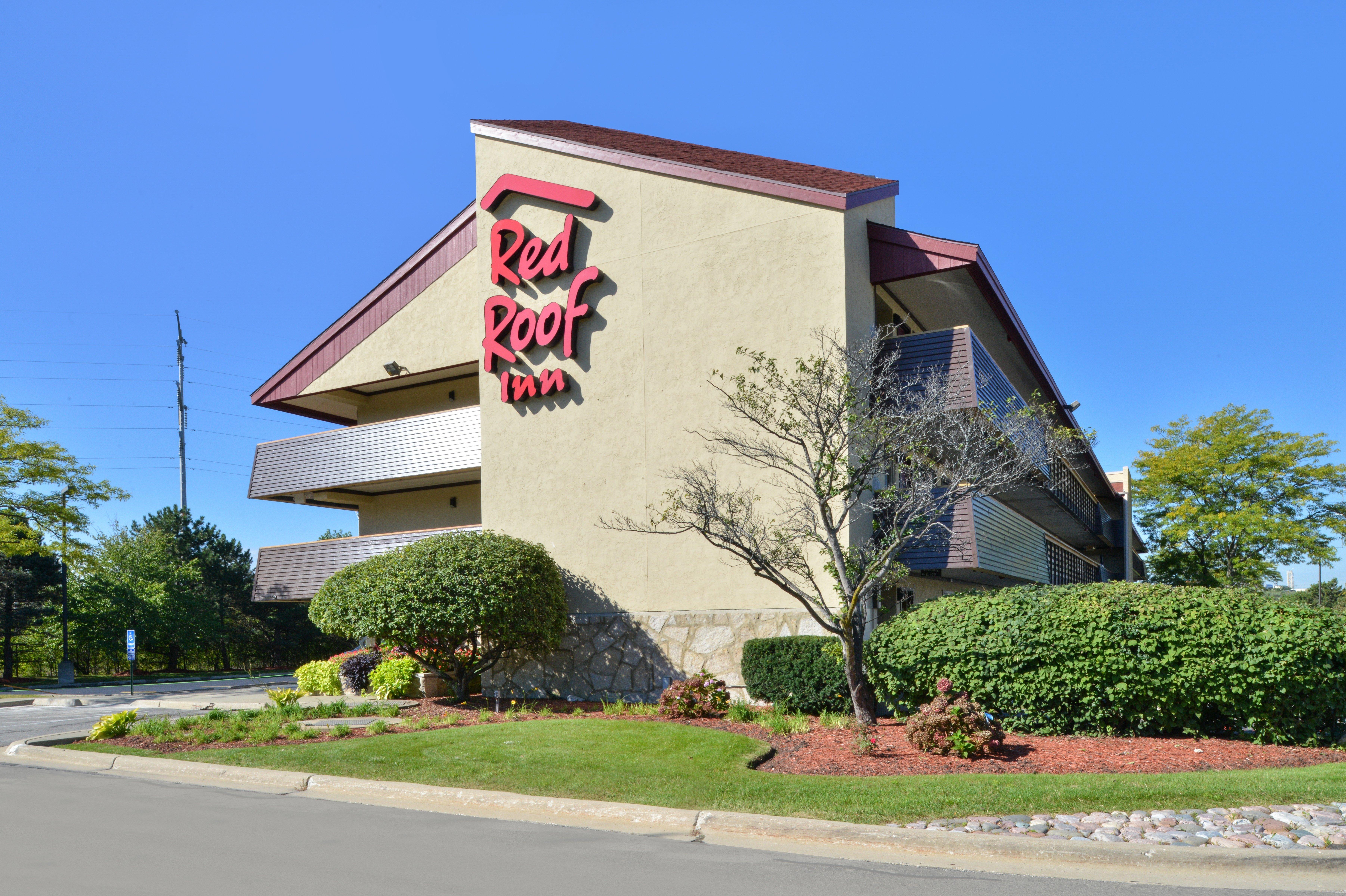 Super 8 By Wyndham Deerfield - Northbrook Hotel Luaran gambar