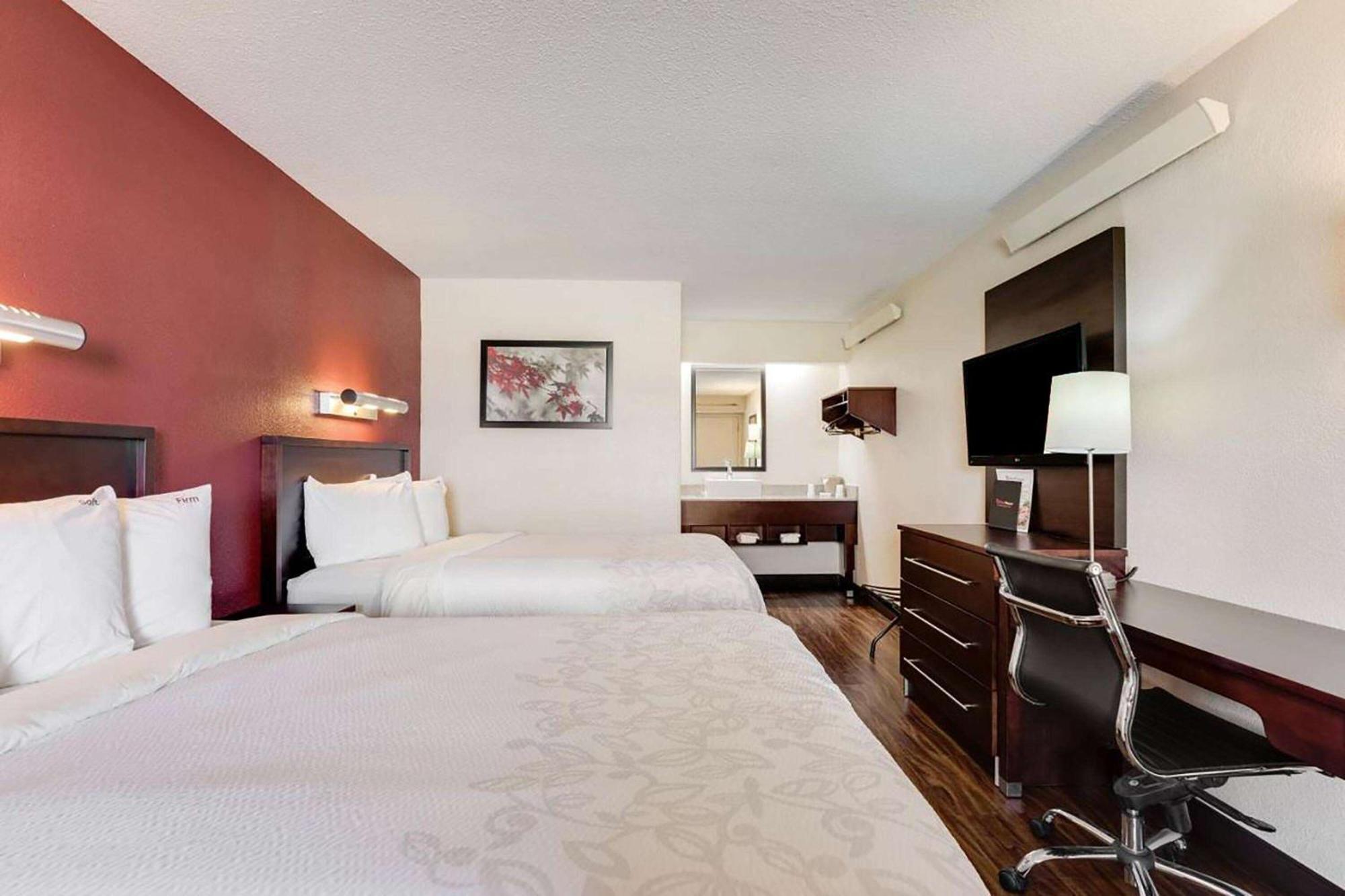Super 8 By Wyndham Deerfield - Northbrook Hotel Luaran gambar